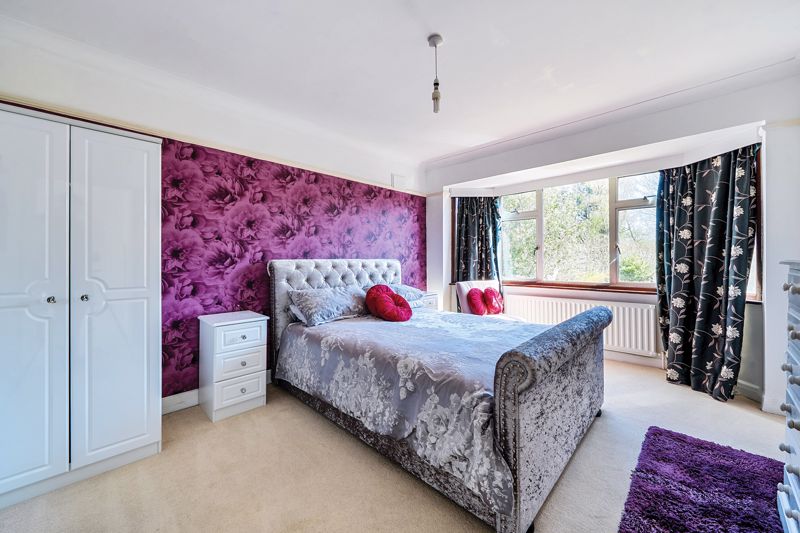 Bedroom- click for photo gallery